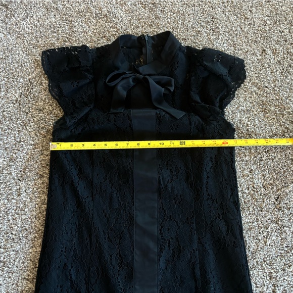 NANETTE LEPORE LACE BOW BLACK DRESS. Flutter Cap Sleeve. Size 4. Beautiful! - Picture 7 of 13